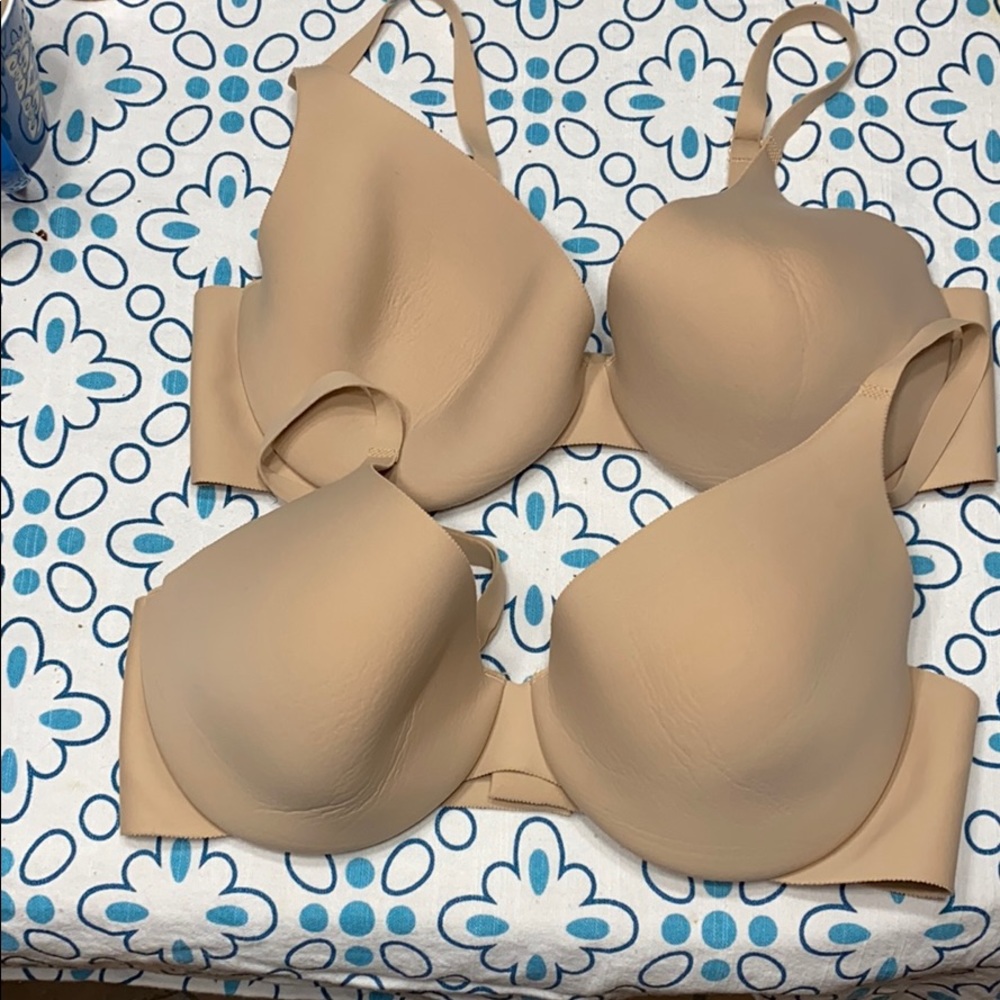 2 victoria bras